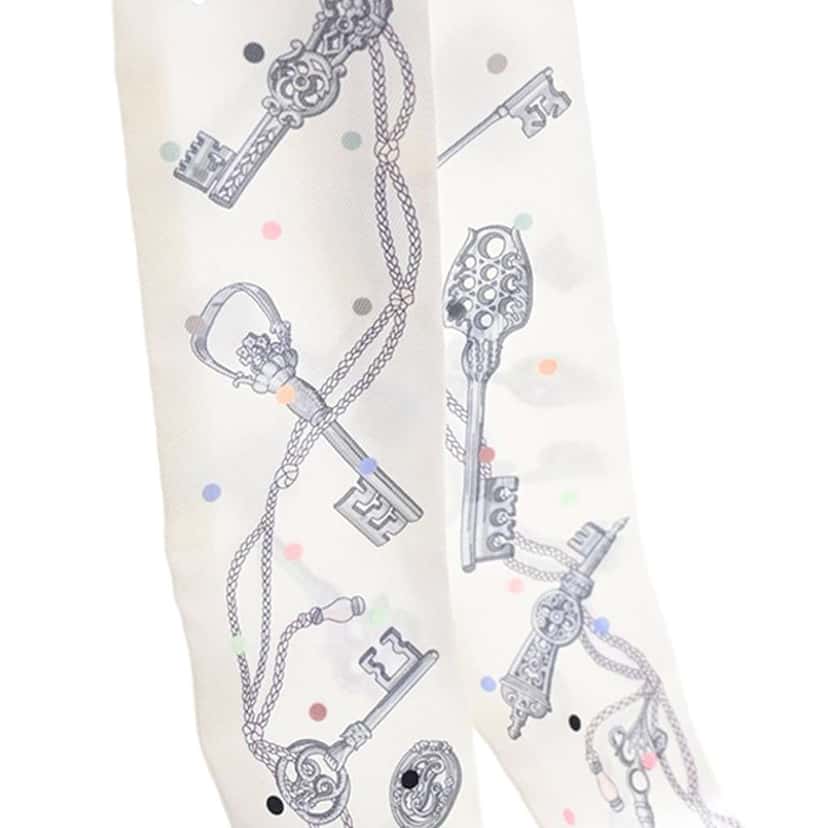 Hermès Les Cles a Pois Silk Twilly Scarf White Silk Very good condition - Model View
