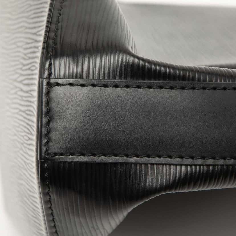 Louis Vuitton Epi Sac D Epaule PM Black Leather Very good condition - Box View