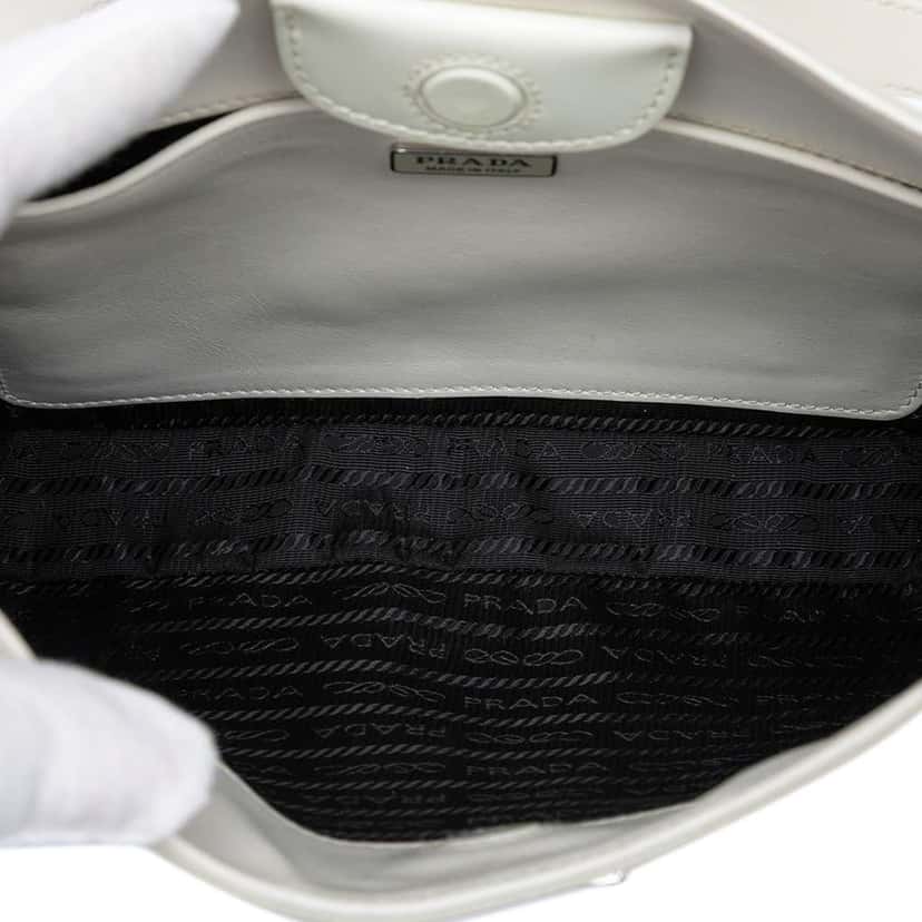 Prada Spazzolato Cleo Shoulder Bag White Leather Very good condition - Model View