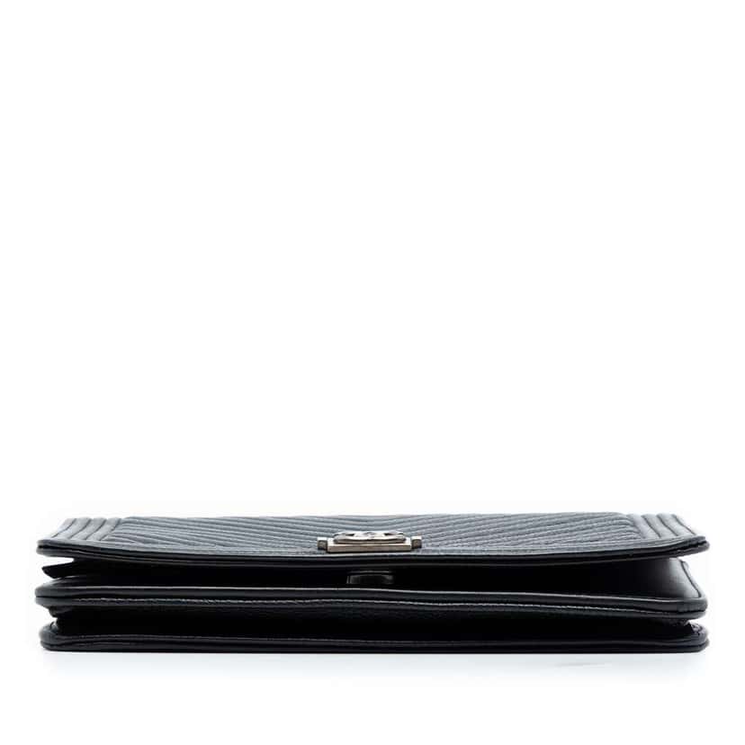 Chanel Chevron Caviar Boy Wallet On Chain Black Leather Very good condition - Inside View