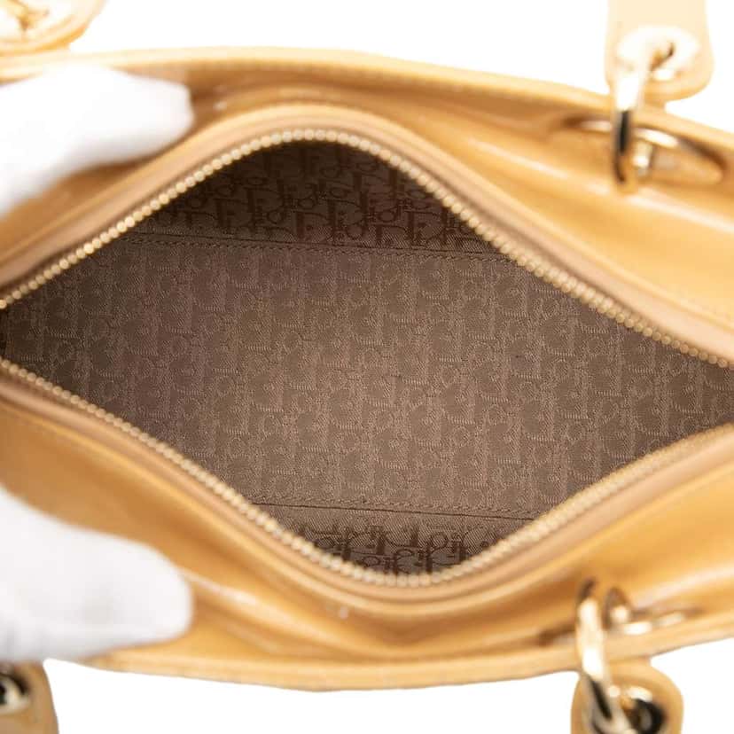 Dior Medium Patent Cannage Lady Dior Brown Leather Very good condition - Model View