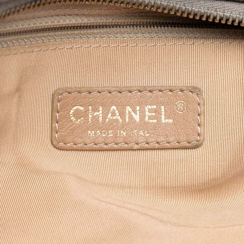 Chanel CC Caviar Wild Stitch Tote Brown Leather Very good condition - Box View