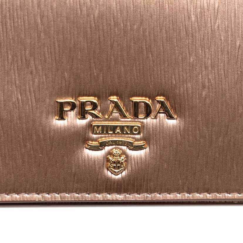 Prada Vitello Move Wallet On Chain Gold Leather Very good condition - Box View