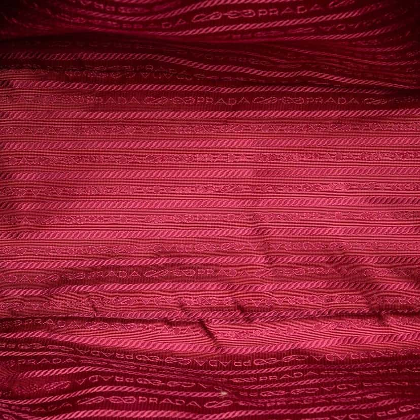 Prada Vitello Daino Open Convertible Tote Red Leather Very good condition - Model View