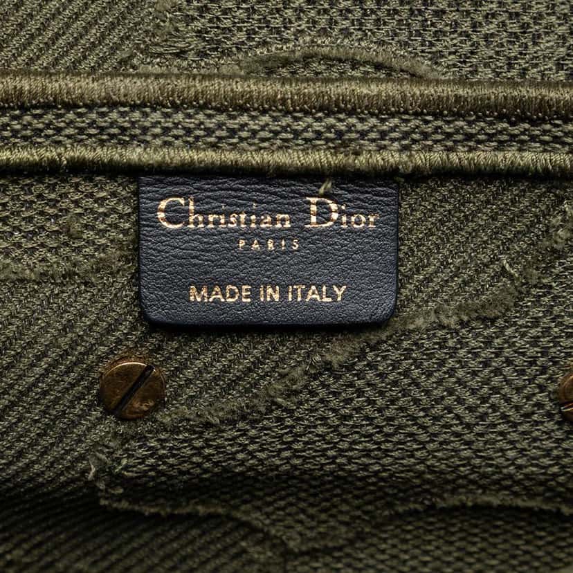 Dior Canvas Embroidered Camouflage Saddle Bag Green Canvas Very good condition - Box View