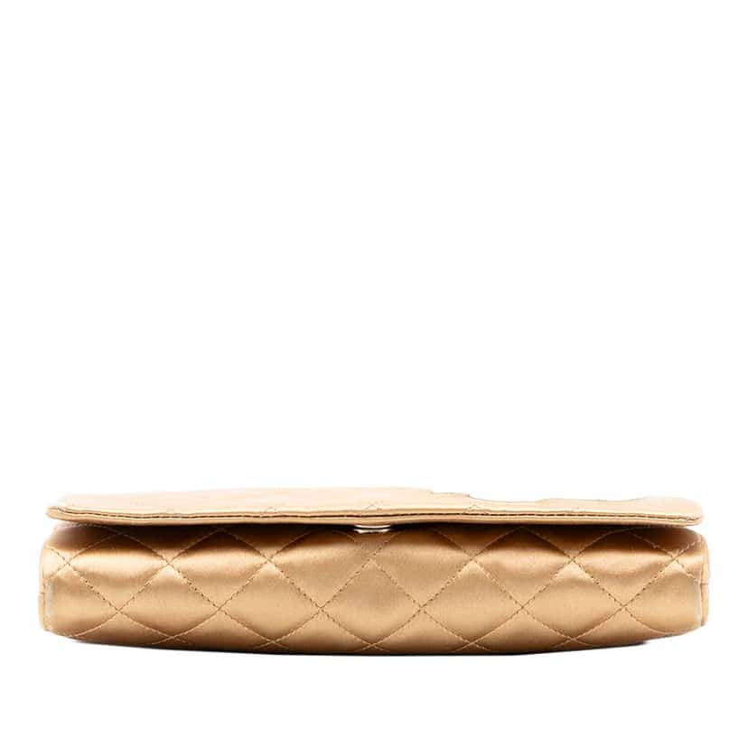 Chanel Quilted Satin Crystal Chain Clutch Gold Satin Very good condition - Inside View