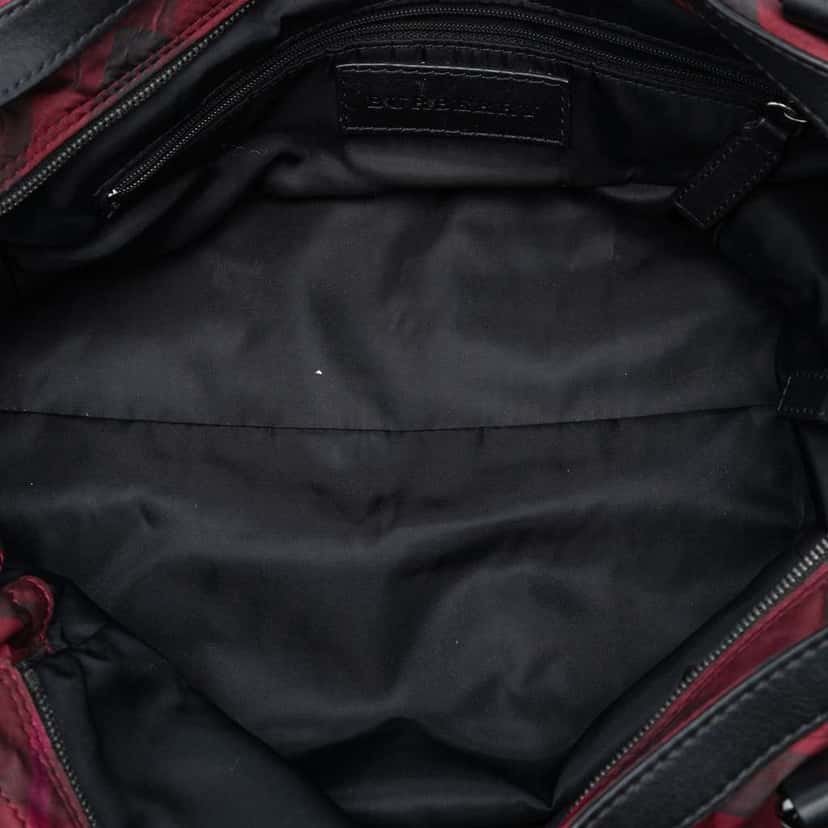 Burberry Supernova Check Nylon Buckleigh Tote Red Very good condition - Model View