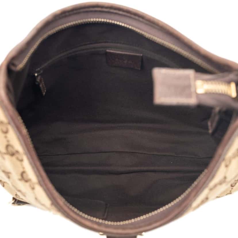 Gucci GG Canvas Abbey D Ring Shoulder Bag Beige Canvas Very good condition - Model View