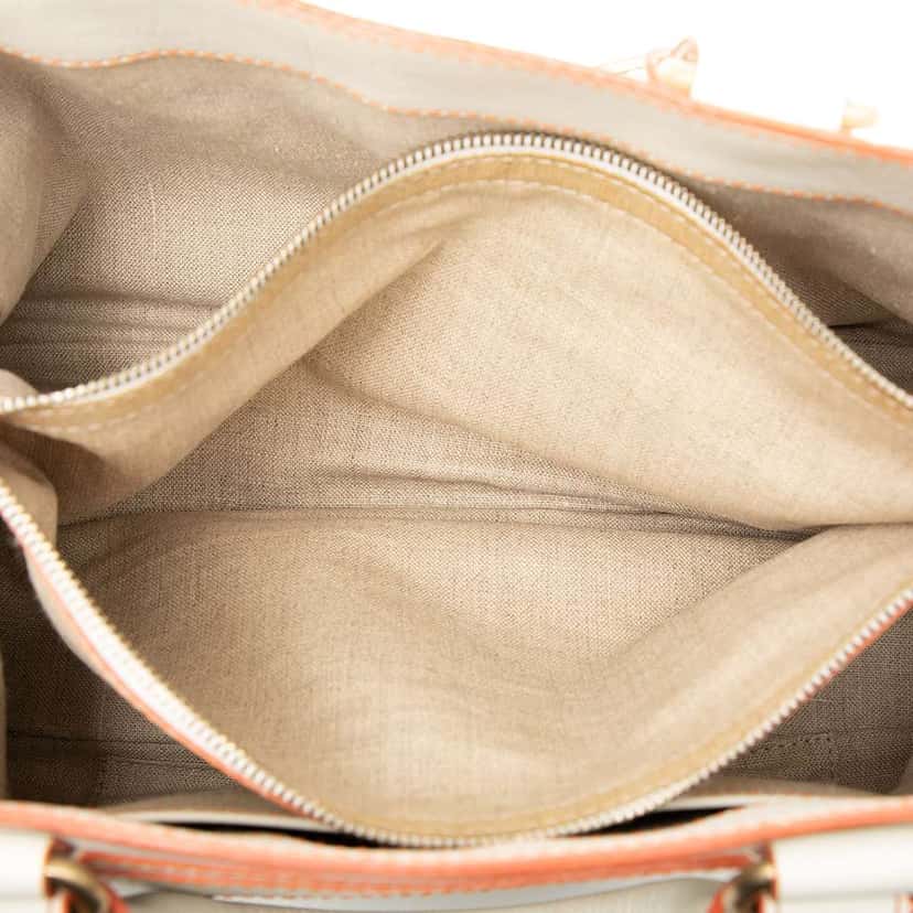 Celine Leather Boogie Handbag White Leather Very good condition - Model View