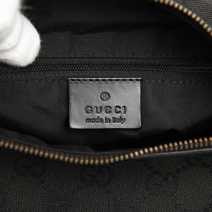 Gucci GG Canvas Crossbody Black Canvas Very good condition - Box View