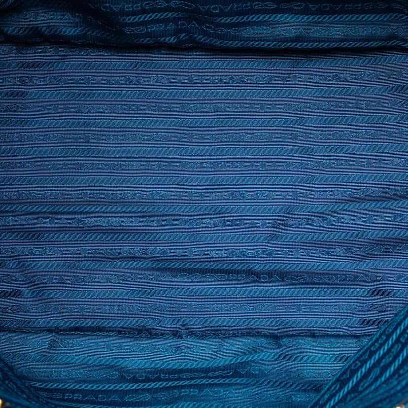 Prada Vitello Daino Open Convertible Tote Blue Leather Very good condition - Model View