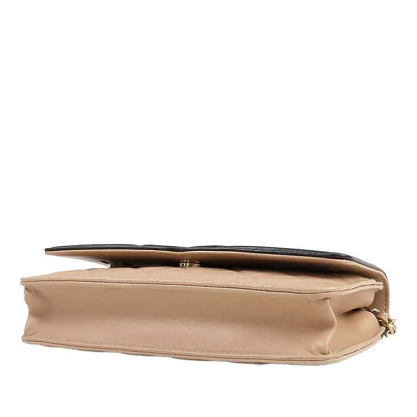 Chanel Caviar CC Filigree Wallet On Chain Beige Leather Very good condition - Inside View