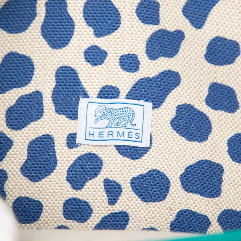 Hermès Toile and Barenia Animaux Pixel Backpack Blue Canvas Very good condition - Box View