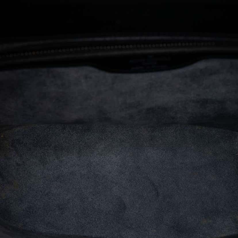 Louis Vuitton Epi Sac Verseau Black Leather Very good condition - Model View