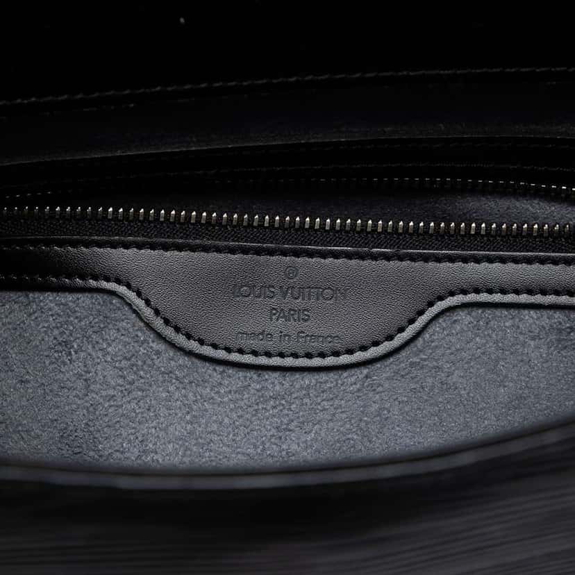 Louis Vuitton Epi Sac Verseau Black Leather Very good condition - Box View