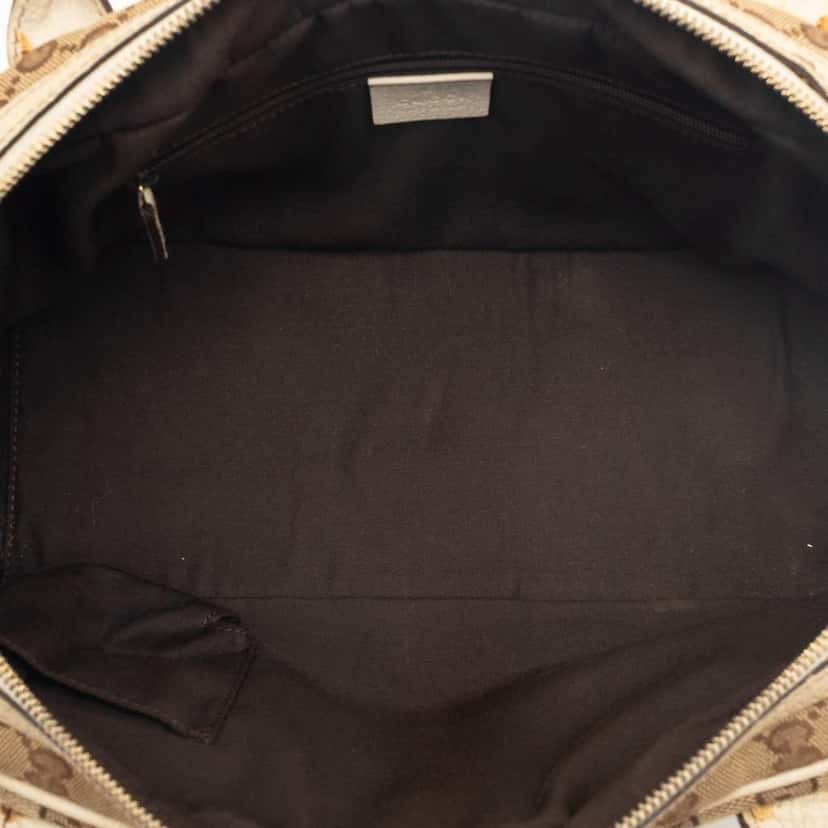 Gucci GG Canvas Princy Shoulder Bag Beige Canvas Very good condition - Model View