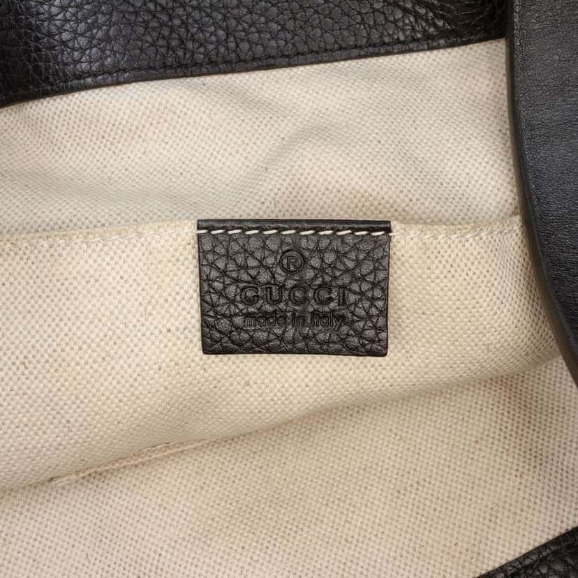 Gucci Grained Leather Kingsnake Print Backpack Black Leather Good condition - Box View