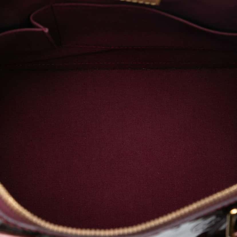 Louis Vuitton Monogram Vernis Alma GM Red Leather Very good condition - Model View