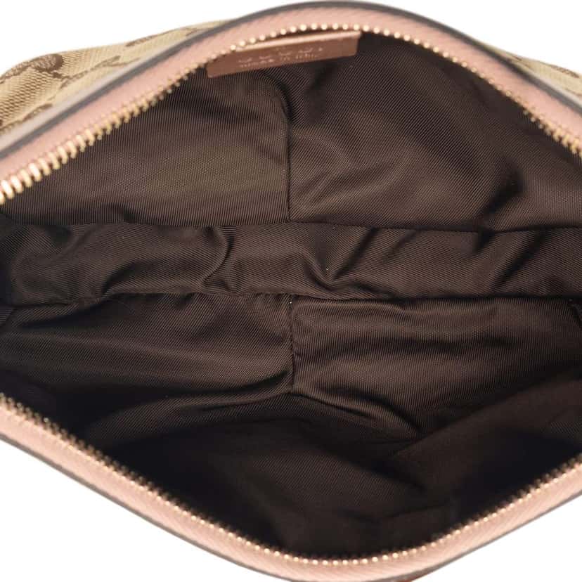 Gucci GG Canvas Lovely Heart Pochette Beige Canvas Very good condition - Model View