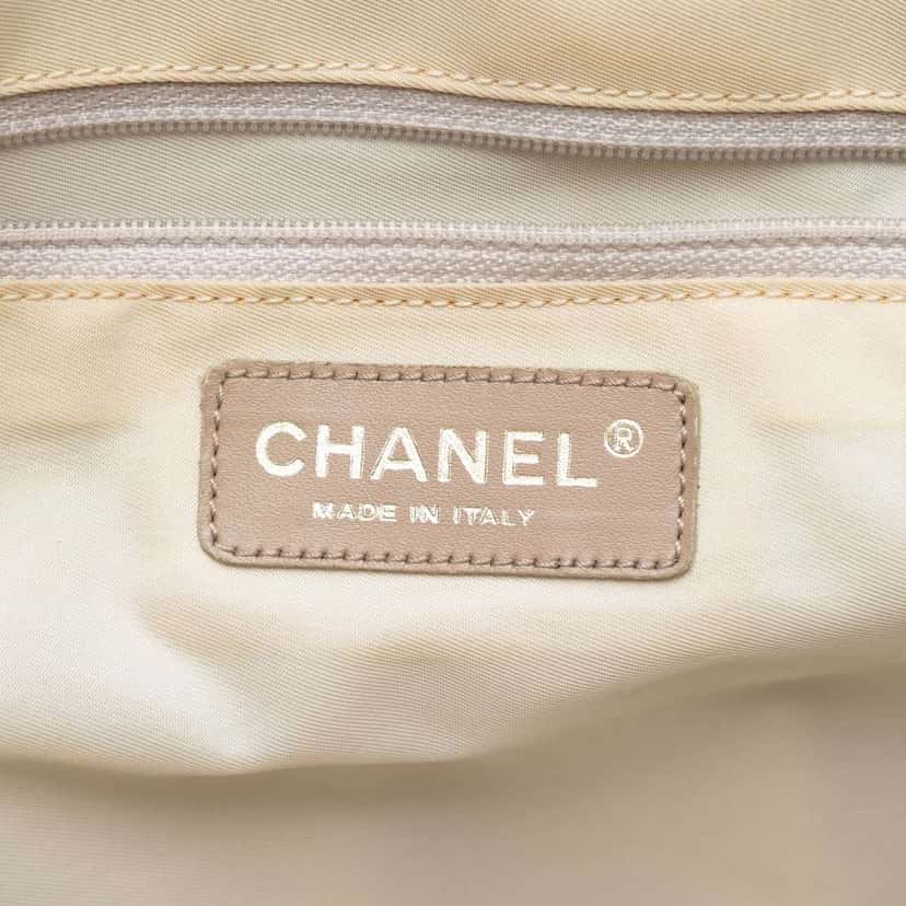 Chanel New Travel Line Nylon Tote Beige Very good condition - Box View