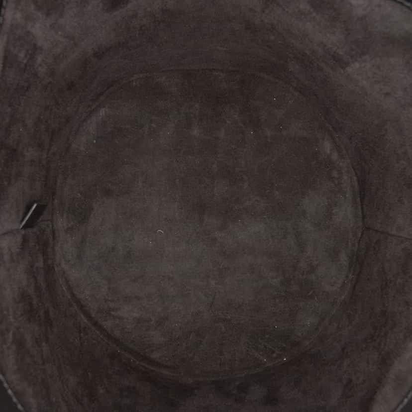 Celine Smooth Calfskin Bucket 16 Black Leather Very good condition - Model View