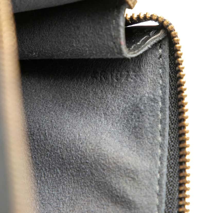 Louis Vuitton Epi Pochette Accessoires Black Leather Very good condition - Box View