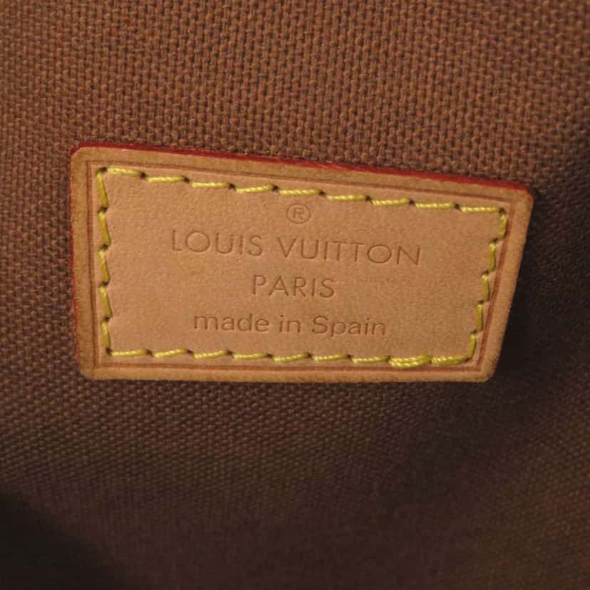 Louis Vuitton Monogram Pochette Gange Brown Very good condition - Model View