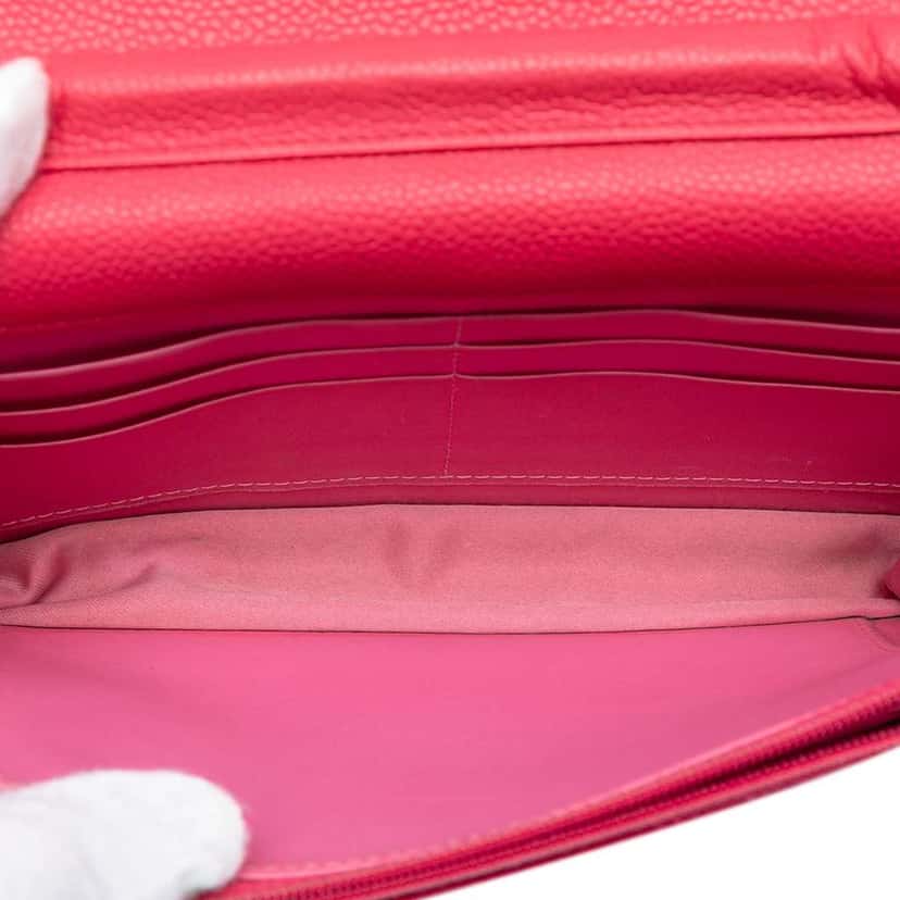 Chanel Caviar Bicolor CC Wallet On Chain Pink Leather Good condition - Model View