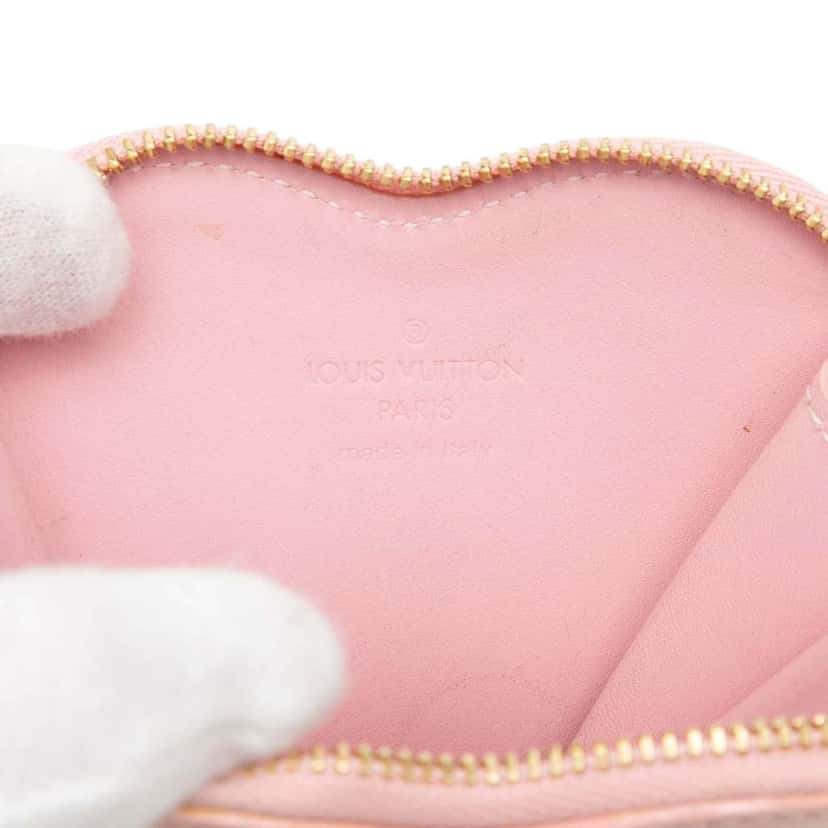 Louis Vuitton Monogram Vernis Heart Coin Purse Pink Leather Very good condition - Box View