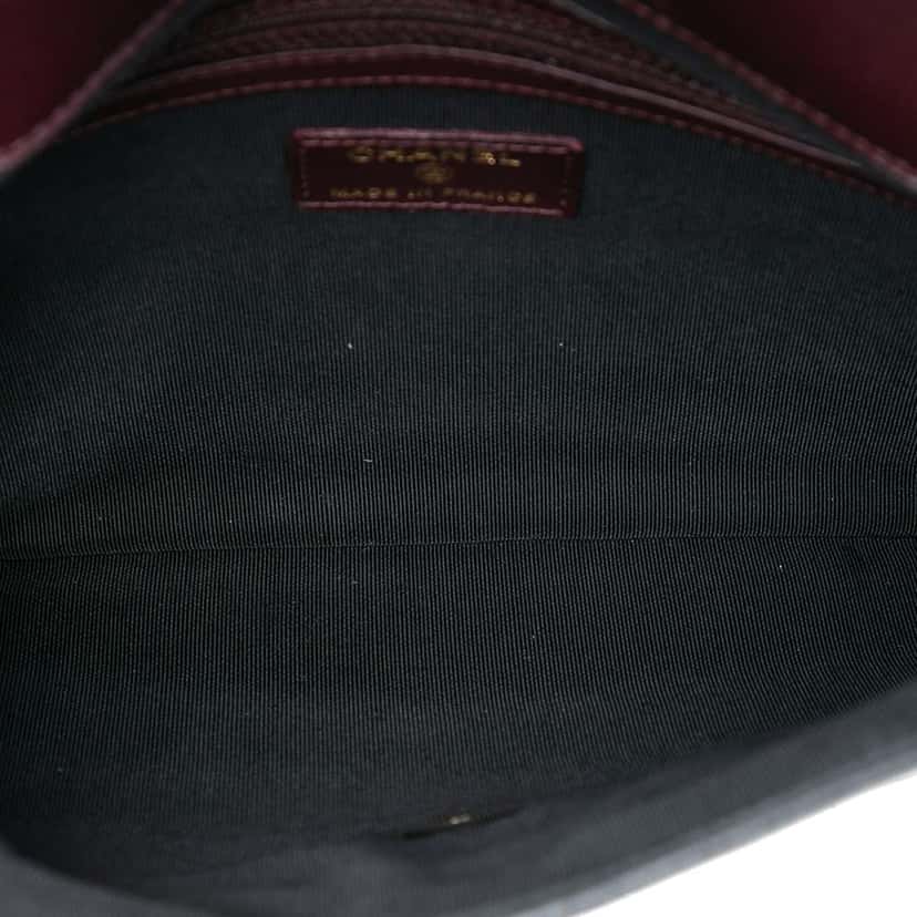 Chanel Chevron Shiny Lambskin Miroir Clutch Black Leather Very good condition - Model View