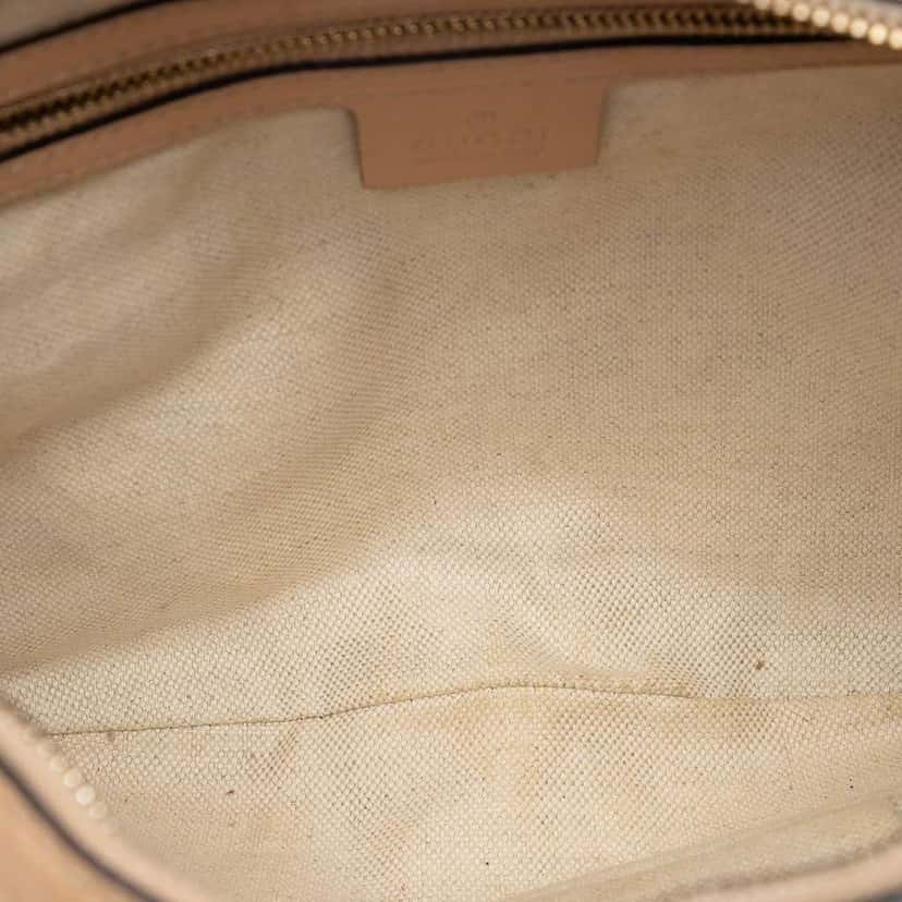 Gucci GG Canvas Lovely Crossbody Brown Canvas Very good condition - Model View