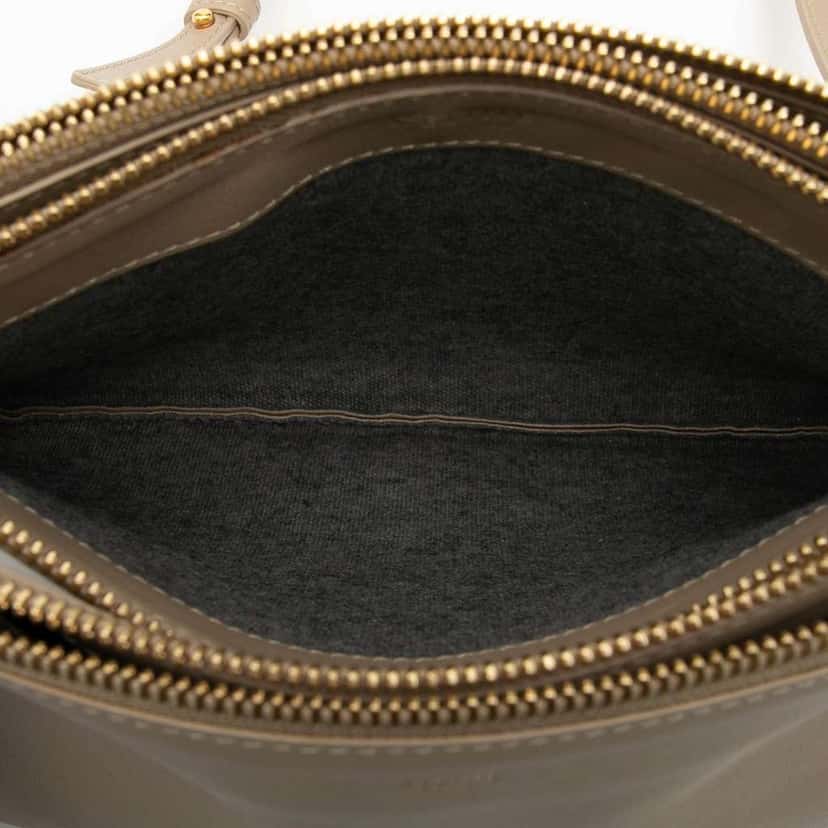 Celine Large Lambskin Trio Crossbody Beige Leather Very good condition - Model View