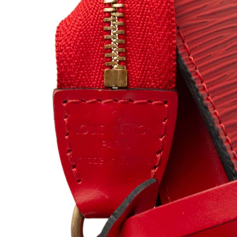 Louis Vuitton Epi Pochette Accessoires Red Leather Very good condition - Box View
