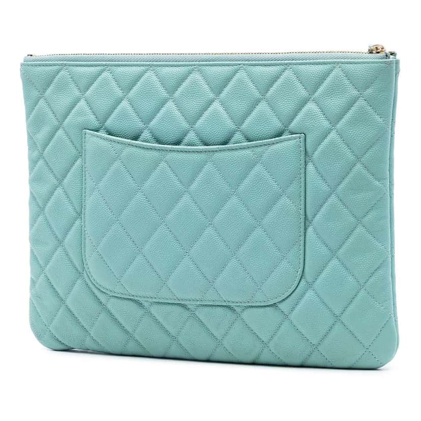 Chanel Medium Quilted Caviar O Case Clutch Blue Leather Very good condition - Back View