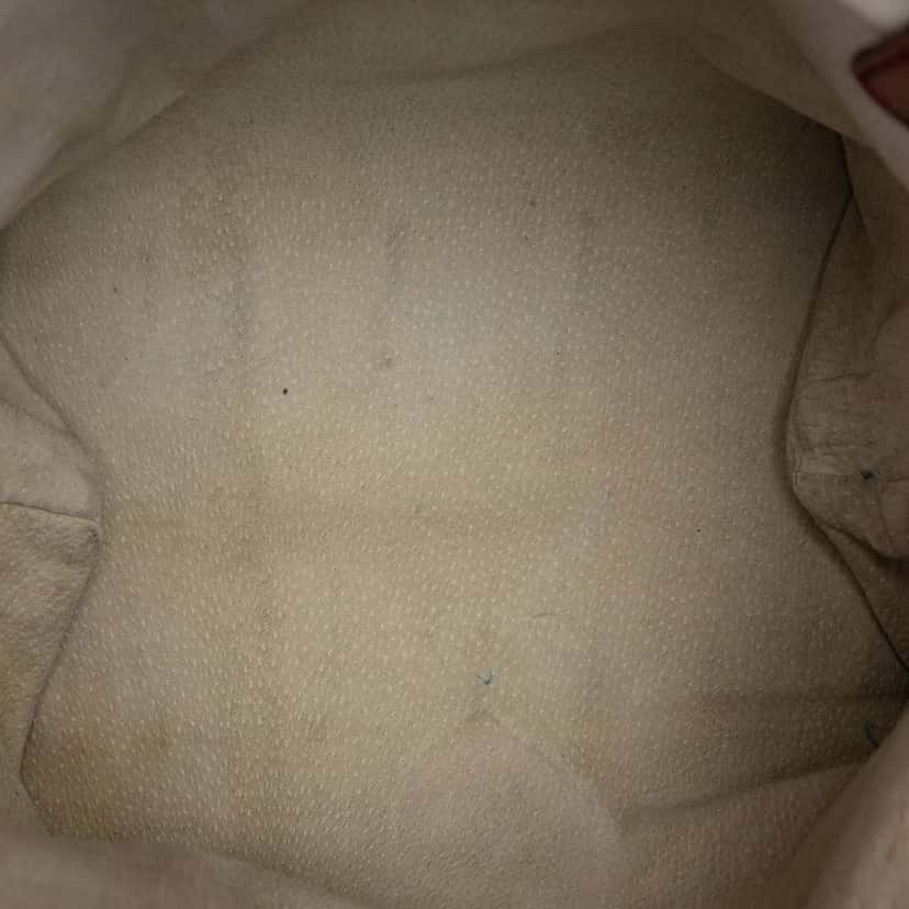 Burberry Haymarket Check Coated Canvas Tote Beige Canvas Very good condition - Model View