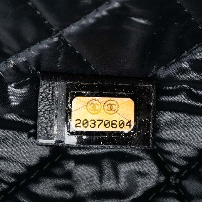 Chanel Large Quilted Patent O Case Clutch Black Leather Very good condition - Box View
