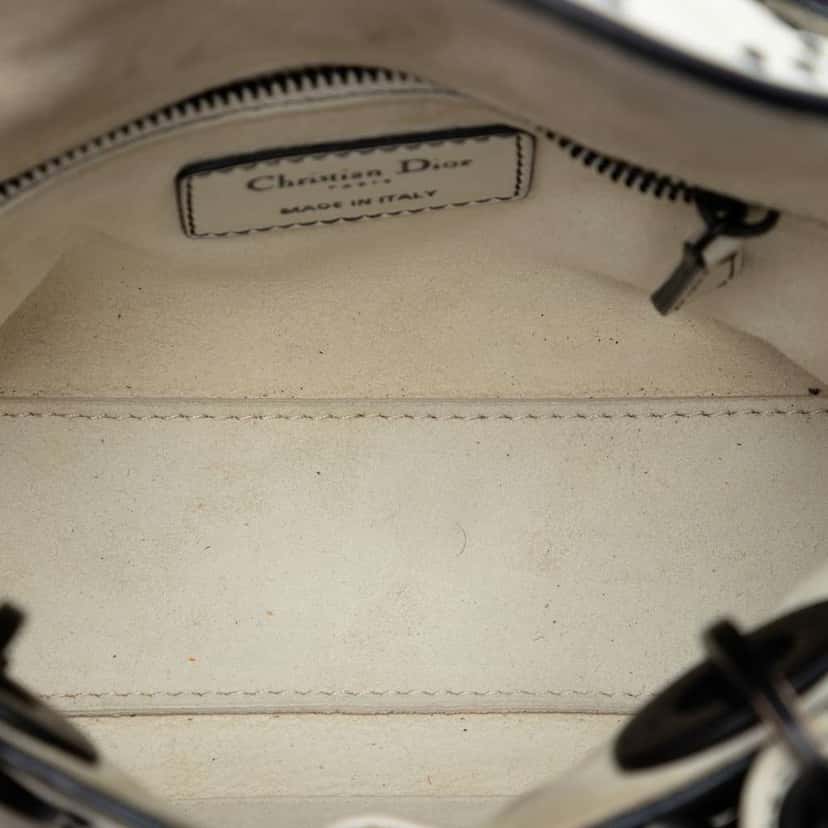 Dior Mini Lambskin Cannage Studded Supple Lady Dior White Leather Very good condition - Model View
