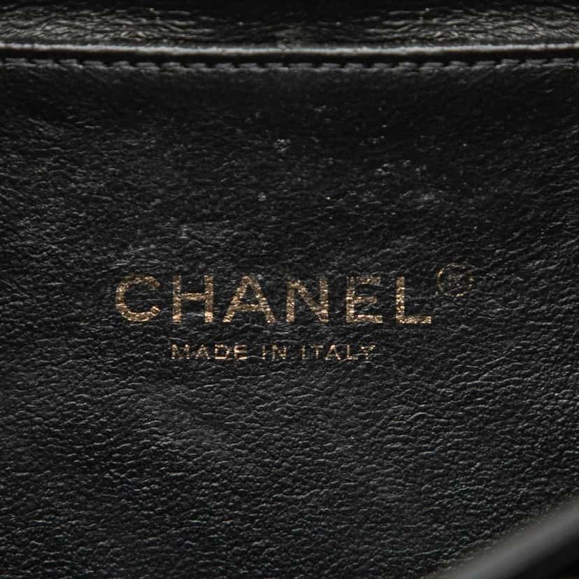 Chanel Small Caviar CC Filigree Vanity Case Black Leather Very good condition - Box View