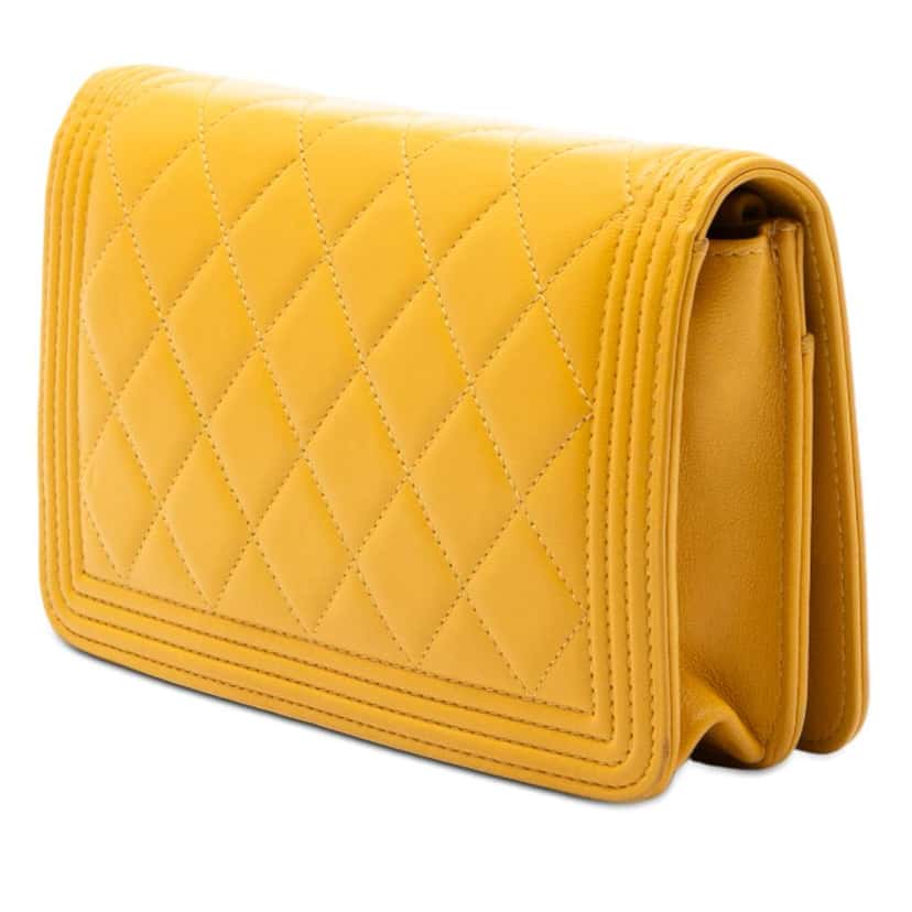 Chanel Quilted Lambskin Boy Wallet On Chain Yellow Leather Very good condition - Back View
