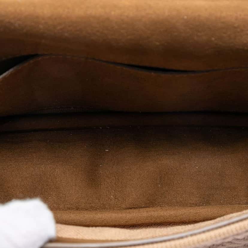 Fendi Zucca Embossed Technical Fabric Chain Midi Baguette Beige Very good condition - Model View