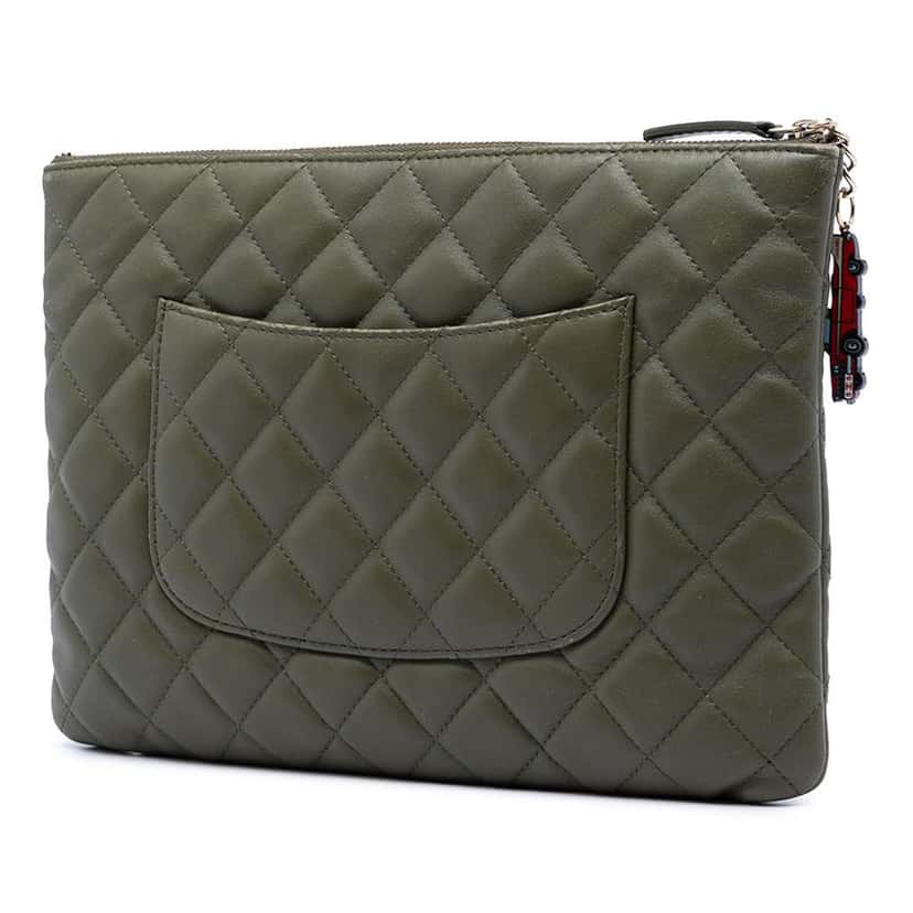 Chanel Medium Quilted Lambskin O Case Clutch Green Leather Very good condition - Back View