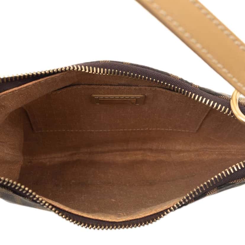 Fendi Zucca Canvas Oyster Hobo Brown Canvas Very good condition - Model View