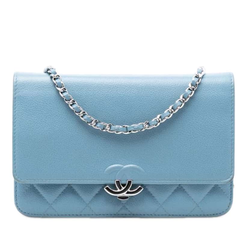 Chanel Grained Calfskin CC Box Wallet On Chain Blue Leather Very good condition - Front View