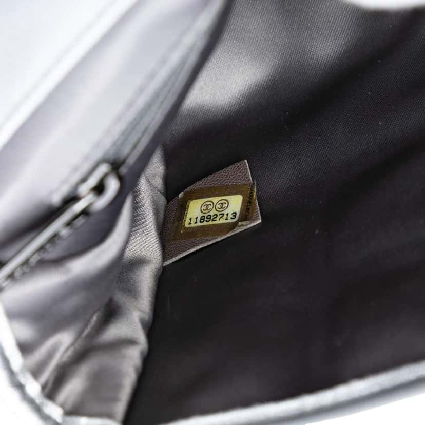 Chanel CC Vinyl Ice Cube Flap Silver Very good condition - Box View