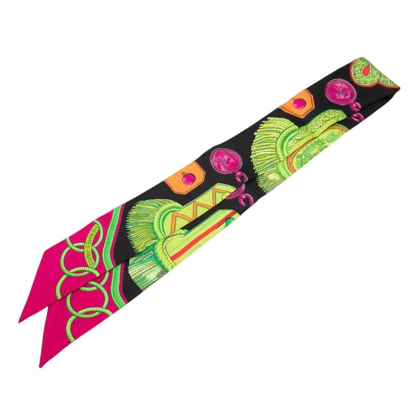 Hermès Epaulettes de Gala Silk Twilly Scarf Black Silk Never worn - Front View