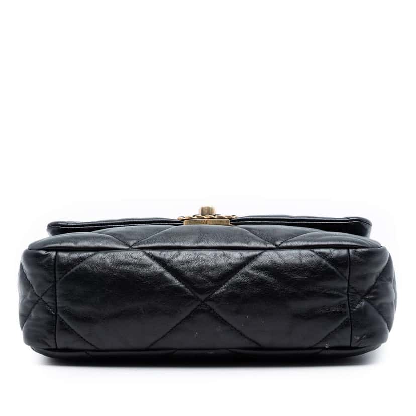 Chanel Medium Lambskin 19 Flap Black Leather Very good condition - Inside View
