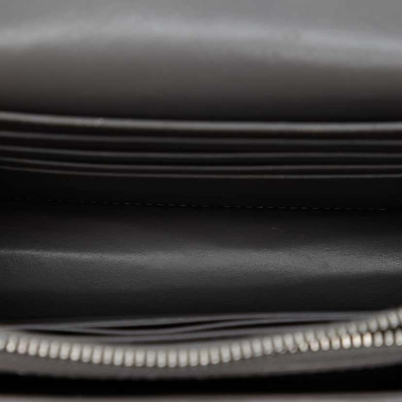 Saint Laurent Mini Croc Embossed Leather Monogram Sunset Wallet on Chain Grey Leather Good condition - Model View