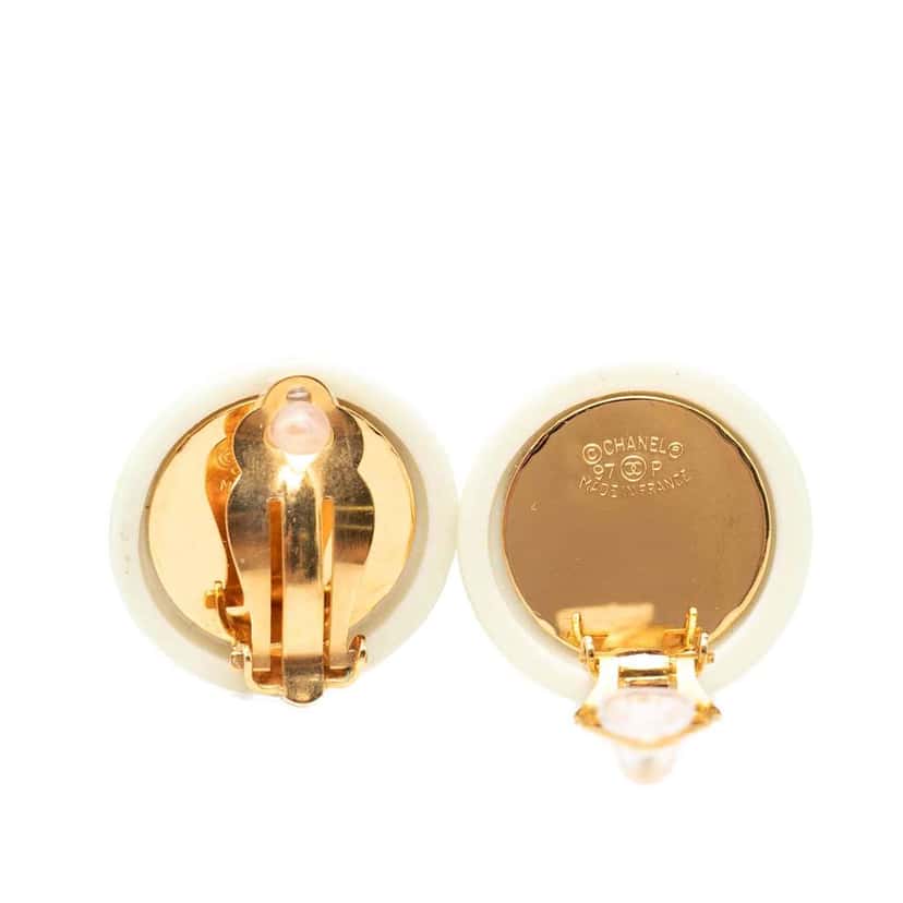Chanel CC Resin and Gold Plated Round Clip on Earrings White Very good condition - Inside View