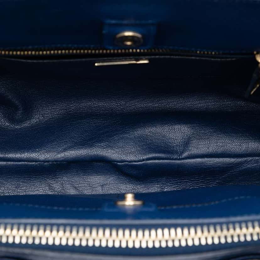 Prada Saffiano Cuir Double Zip Top Handle Bag Blue Leather Very good condition - Model View