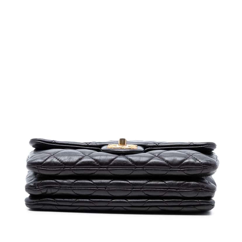 Chanel Small Quilted Lambskin Pillow Crush Flap Purple Leather Very good condition - Inside View